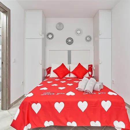 Boutique 203 Sweet Corner Apartment *